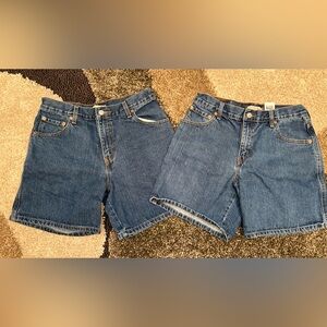 Two pair Women’s Levi’s 550 denim shorts- Size 10